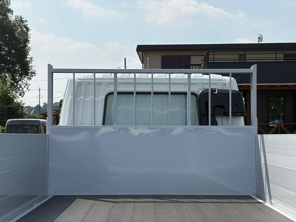 三菱ふそうファイターアルミブロック中型（4t）[写真07]