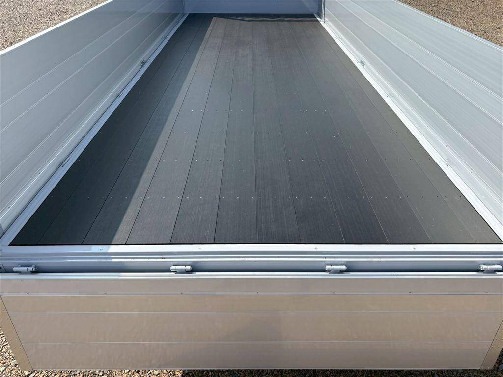 三菱ふそうファイターアルミブロック中型（4t）[写真08]