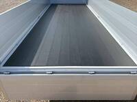 三菱ふそうファイターアルミブロック中型（4t）[写真09]