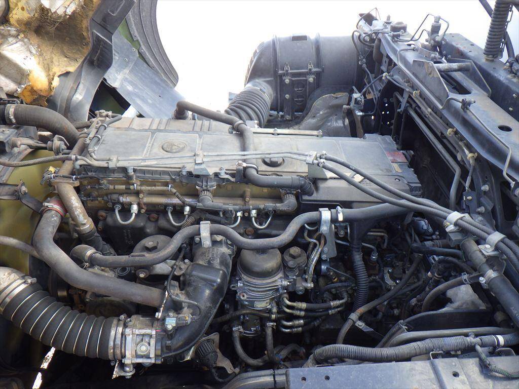 三菱ふそうスーパーグレートトレーラーヘッド（トラクターヘッド）大型（10t）[写真13]