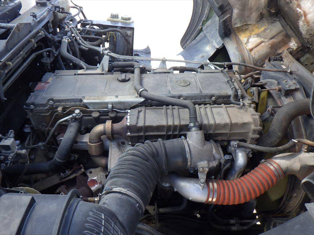 三菱ふそうスーパーグレートトレーラーヘッド（トラクターヘッド）大型（10t）[写真14]