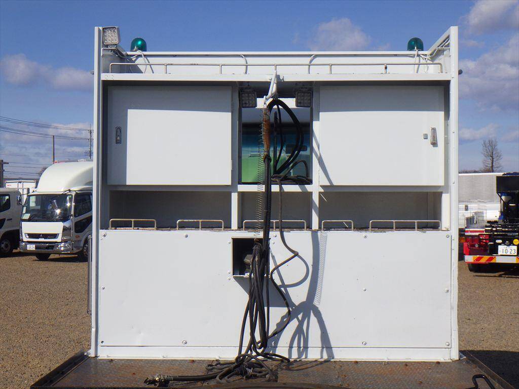 三菱ふそうスーパーグレートトレーラーヘッド（トラクターヘッド）大型（10t）[写真05]