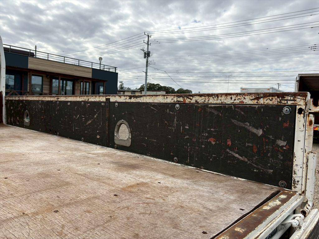 日野デュトロクレーン4段小型（2t・3t）[写真09]