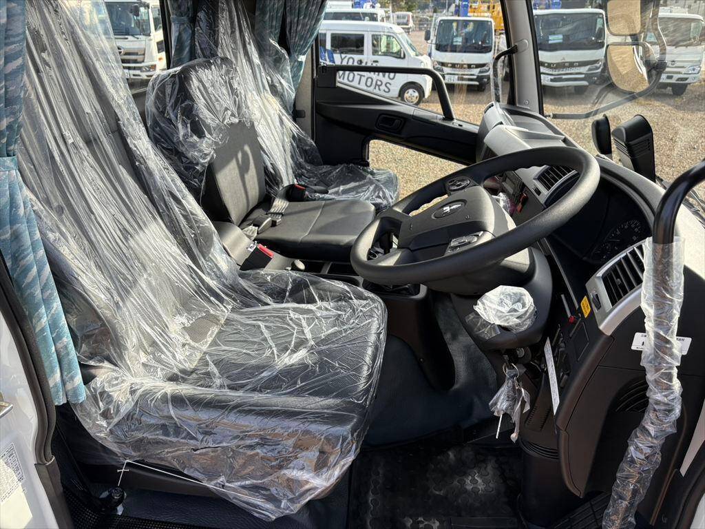 三菱ふそうファイターコンテナ専用車中型（4t）[写真19]