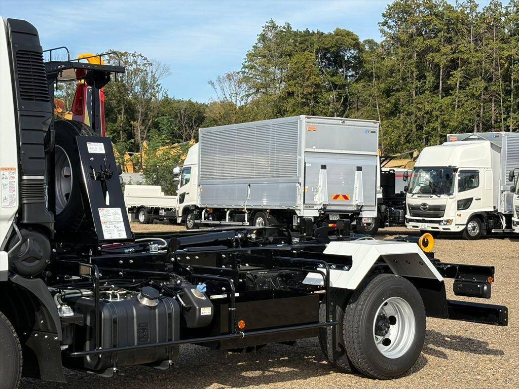 三菱ふそうファイターコンテナ専用車中型（4t）[写真05]