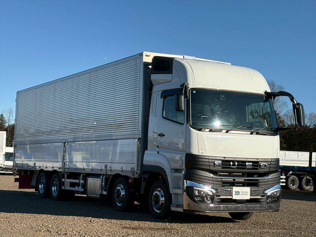 三菱ふそうスーパーグレートアルミウイング大型（10t）[写真02]