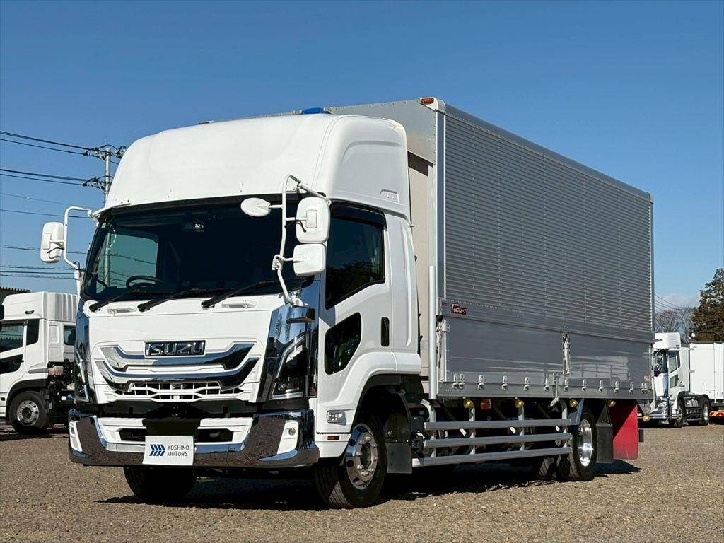 いすゞフォワードアルミウイング増トン（6t・8t）[写真01]