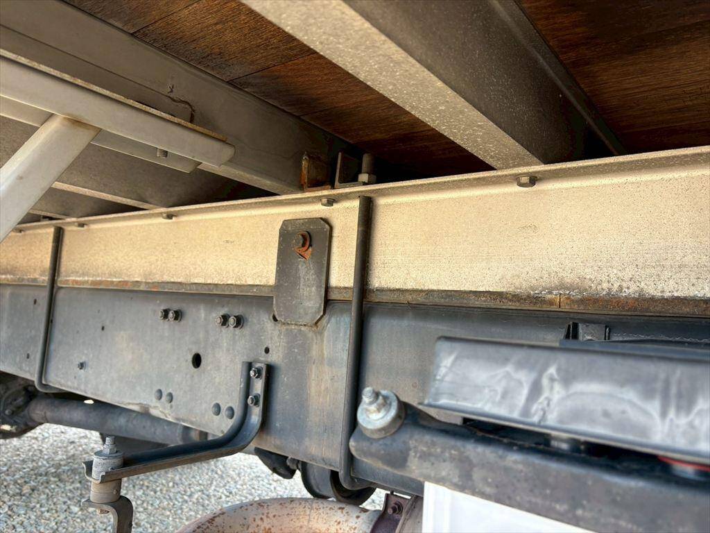 三菱ふそうファイターアルミブロック増トン（6t・8t）[写真14]