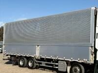 いすゞギガアルミウイング大型（10t）[写真06]