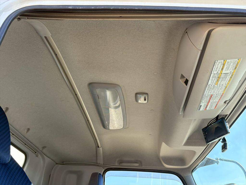 いすゞフォワードアルミウイング中型（4t）[写真24]