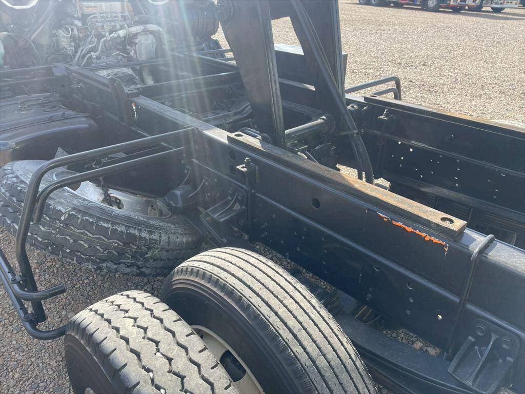 いすゞフォワードダンプ中型（4t）[写真12]