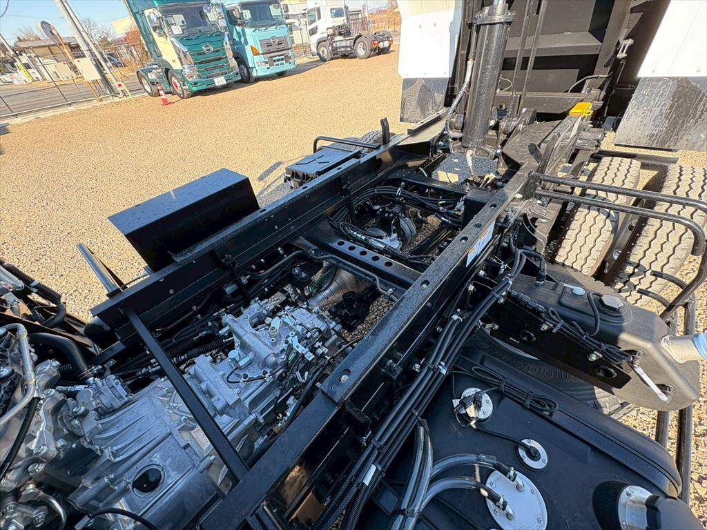 三菱ふそうファイターダンプ中型（4t）[写真14]
