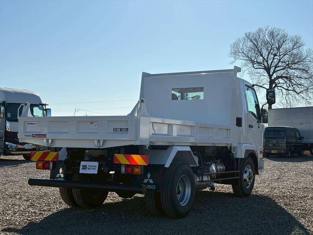 三菱ふそうファイターダンプ中型（4t）[写真04]