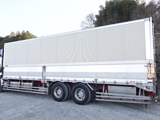 UDトラックスクオンアルミウイング大型（10t）[写真10]