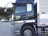 UDトラックスクオンアルミウイング大型（10t）[写真14]