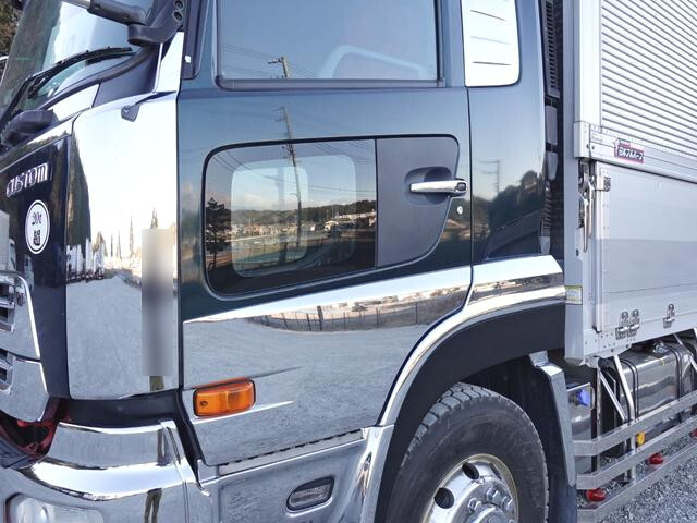 UDトラックスクオンアルミウイング大型（10t）[写真14]