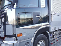 UDトラックスクオンアルミウイング大型（10t）[写真15]