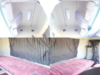 UDトラックスクオンアルミウイング大型（10t）[写真28]