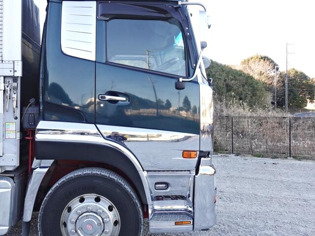 UDトラックスクオンアルミウイング大型（10t）[写真06]