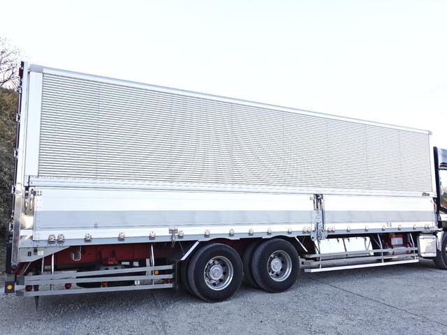 UDトラックスクオンアルミウイング大型（10t）[写真09]