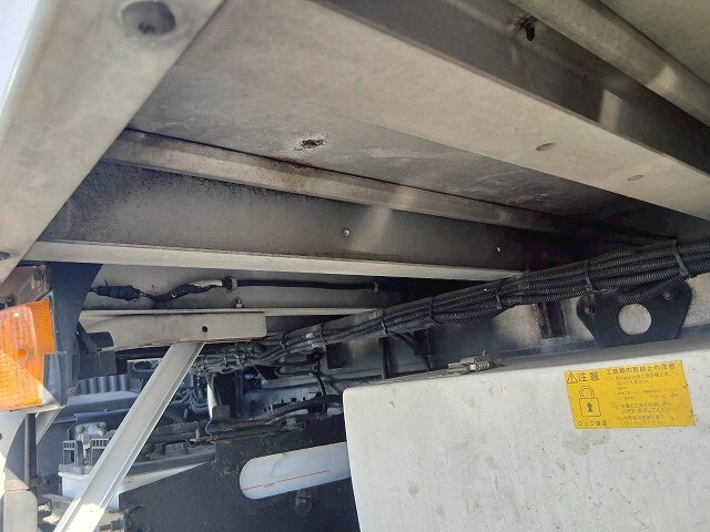 日野レンジャー冷凍車（冷蔵車）中型（4t）[写真39]