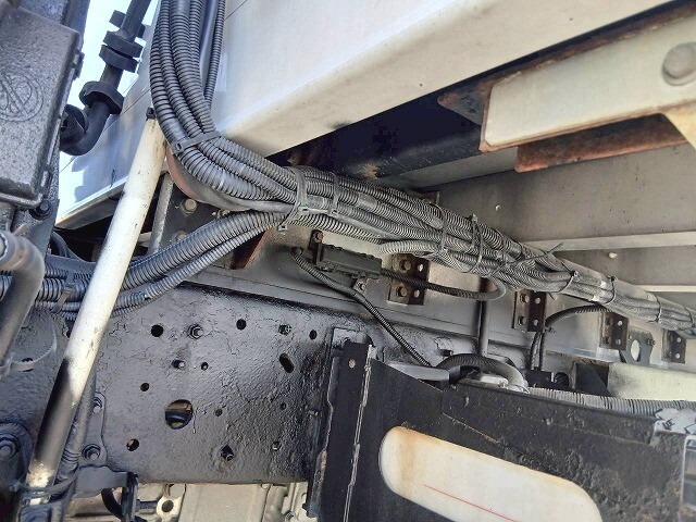 日野レンジャー冷凍車（冷蔵車）中型（4t）[写真40]