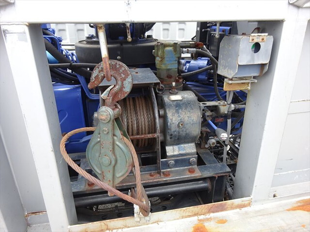 いすゞフォワードセルフクレーン5段増トン（6t・8t）[写真19]