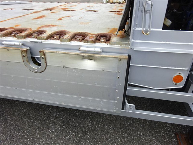 いすゞフォワードセルフクレーン5段増トン（6t・8t）[写真20]