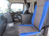 いすゞギガアルミウイング大型（10t）[写真22]