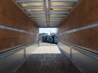 いすゞギガアルミウイング大型（10t）[写真30]