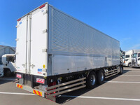 いすゞギガアルミウイング大型（10t）[写真05]