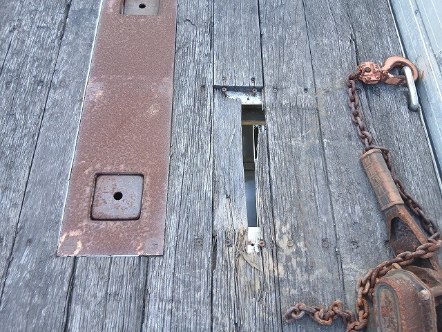 三菱ふそうスーパーグレートアルミブロック大型（10t）[写真12]