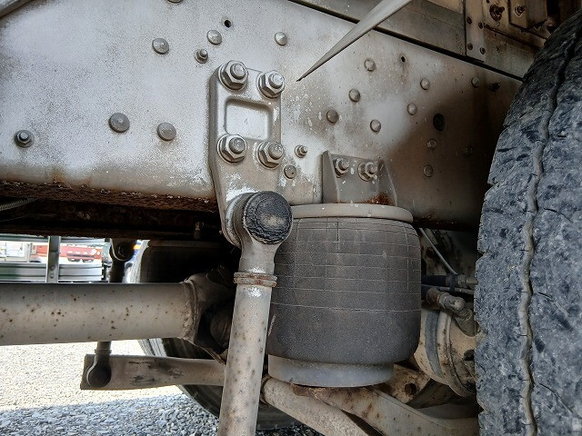 三菱ふそうスーパーグレートアルミブロック大型（10t）[写真26]