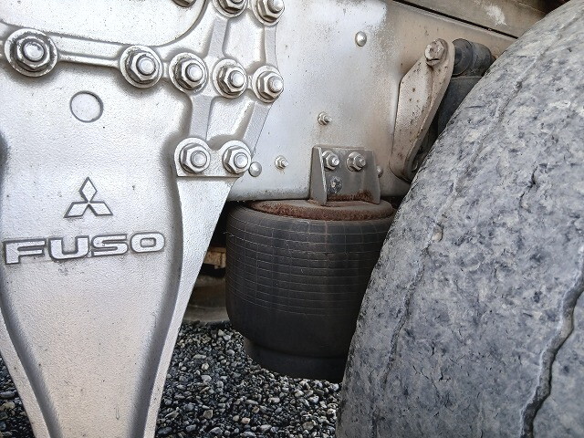 三菱ふそうスーパーグレートアルミブロック大型（10t）[写真34]