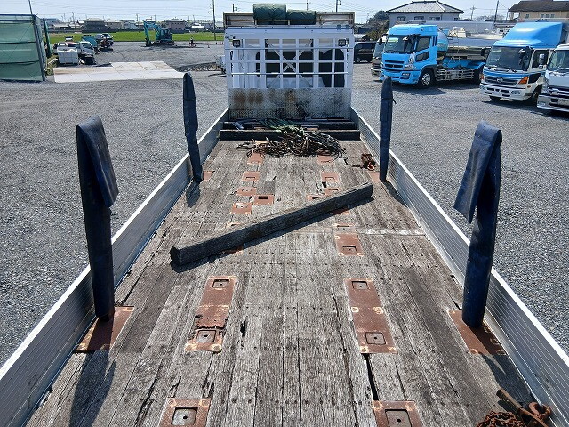 三菱ふそうスーパーグレートアルミブロック大型（10t）[写真09]