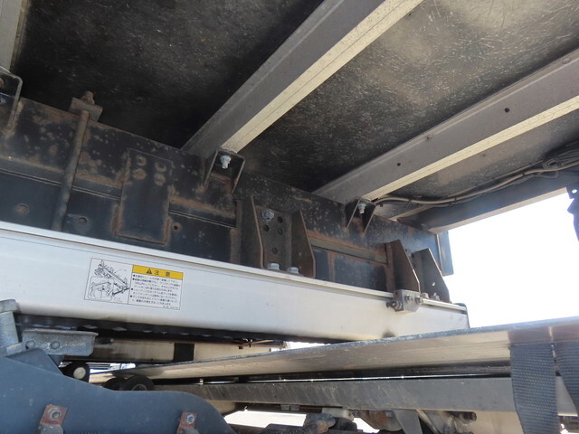 日野レンジャー冷凍車（冷蔵車）中型（4t）[写真11]