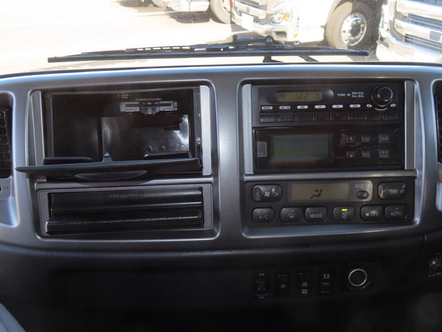 日野レンジャー冷凍車（冷蔵車）中型（4t）[写真24]