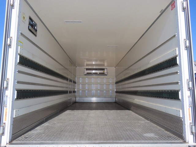 日野レンジャー冷凍車（冷蔵車）中型（4t）[写真28]