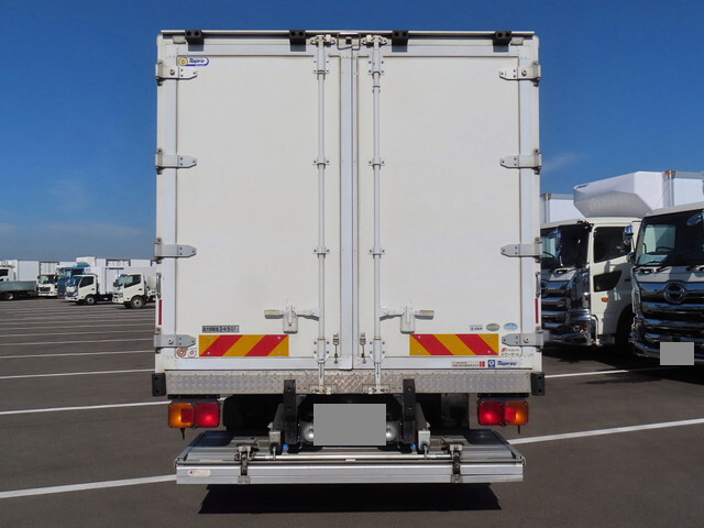 日野レンジャー冷凍車（冷蔵車）中型（4t）[写真06]