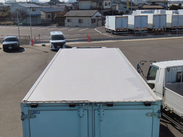 日野レンジャー冷凍車（冷蔵車）中型（4t）[写真08]