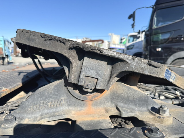 日野プロフィアトレーラーヘッド（トラクターヘッド）大型（10t）[写真12]