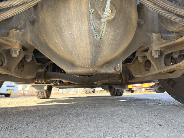 日野プロフィアトレーラーヘッド（トラクターヘッド）大型（10t）[写真21]