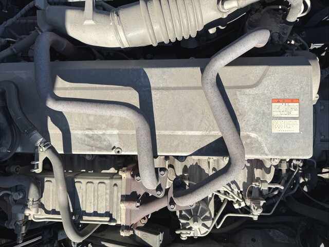 日野プロフィアトレーラーヘッド（トラクターヘッド）大型（10t）[写真36]