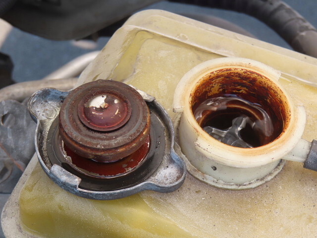 日野プロフィアトレーラーヘッド（トラクターヘッド）大型（10t）[写真18]