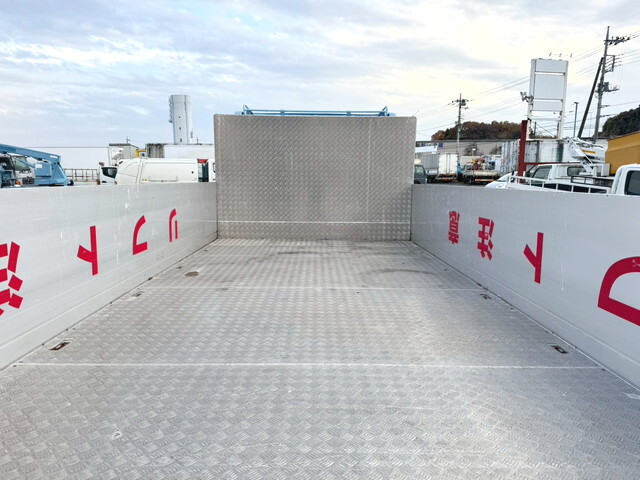 日野レンジャーアルミブロック中型（4t）[写真22]