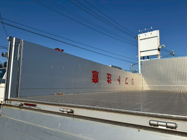 日野レンジャーアルミブロック中型（4t）[写真27]