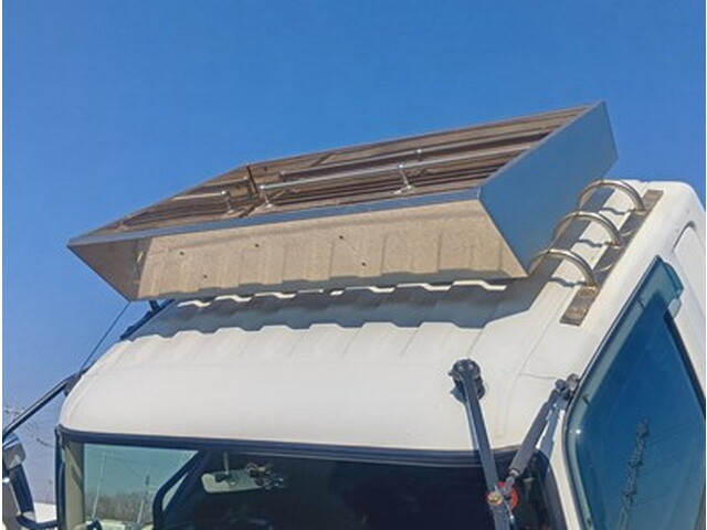 三菱ふそうファイターコンテナ専用車増トン（6t・8t）[写真16]