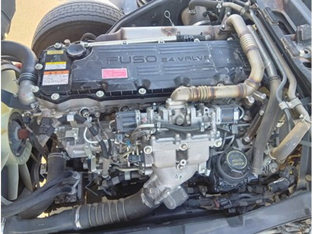 三菱ふそうファイターコンテナ専用車増トン（6t・8t）[写真17]