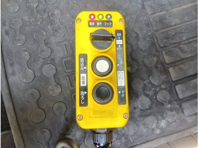 三菱ふそうファイターコンテナ専用車増トン（6t・8t）[写真29]