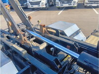 三菱ふそうファイターコンテナ専用車増トン（6t・8t）[写真10]